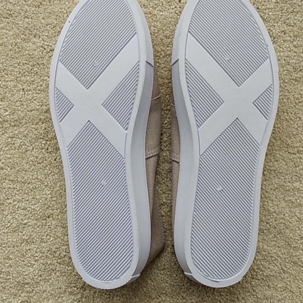 Shoes - Picture 3 of 3
